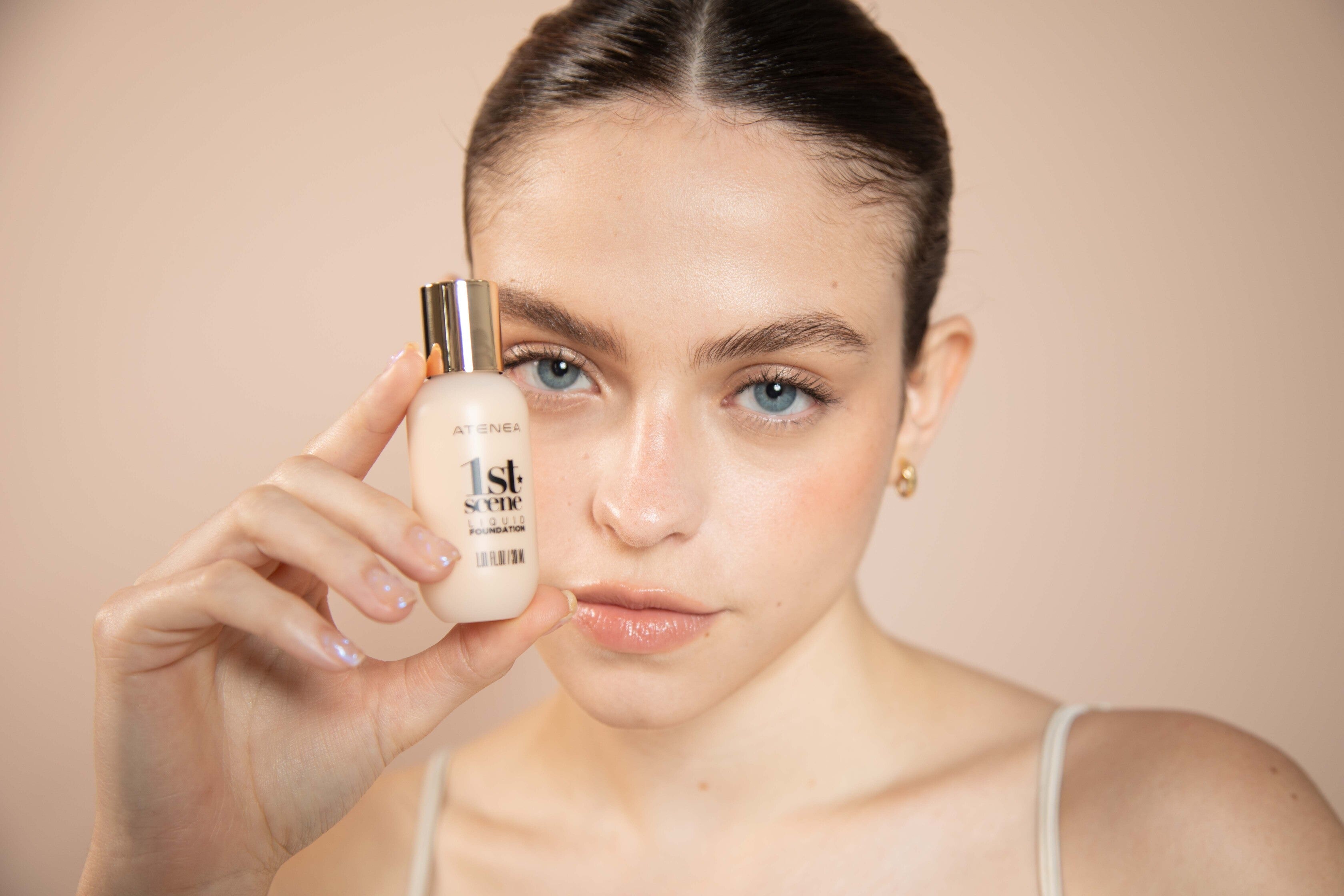 Beneficios de usar base en tu rutina de maquillaje