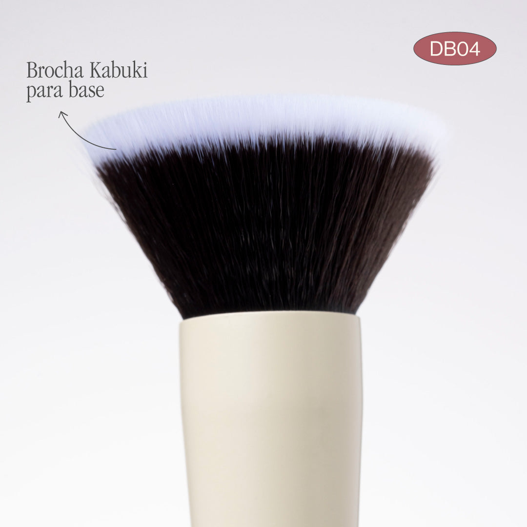 DUO KABUKI AND CONCEALER BRUSH
