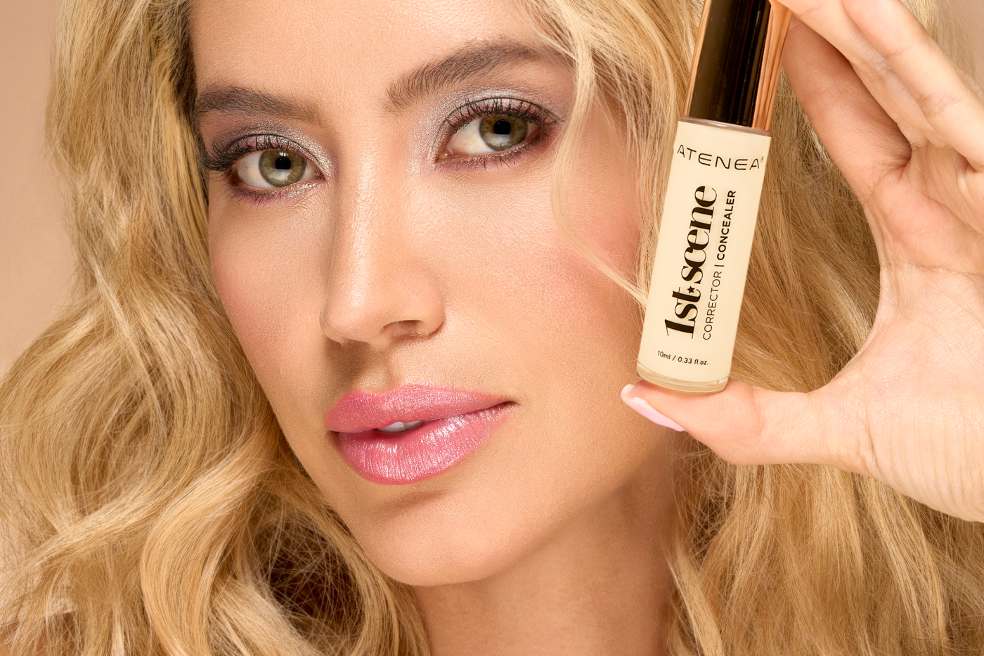 El Mejor Corrector de Ojeras para Piel Seca y Madura en Colombia: ¿Es Atenea 1st Scene la solución definitiva?