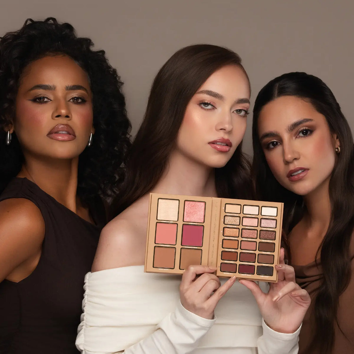 Paleta de sombras multiusos Moccalush