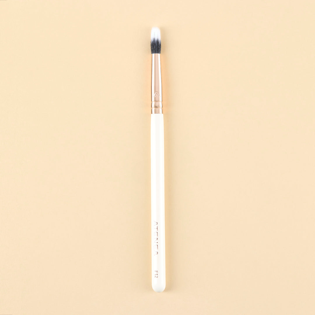 WHITE QUEEN - F12 BROCHA MOFETA MINI PARA CORRECTOR