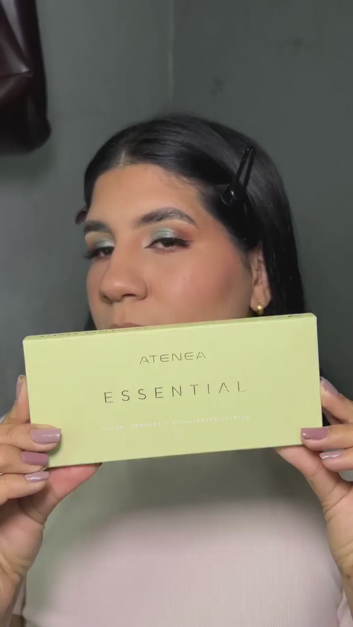 Probando la paleta essential de ateneaprofesional 
¿Qué te pareció?💕✨